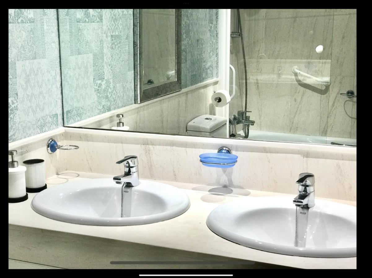 Mi Capricho Beachfront- 9F Apartment With Sea Views - Costa Del Sol Sitio de Calahonda ภายนอก รูปภาพ
